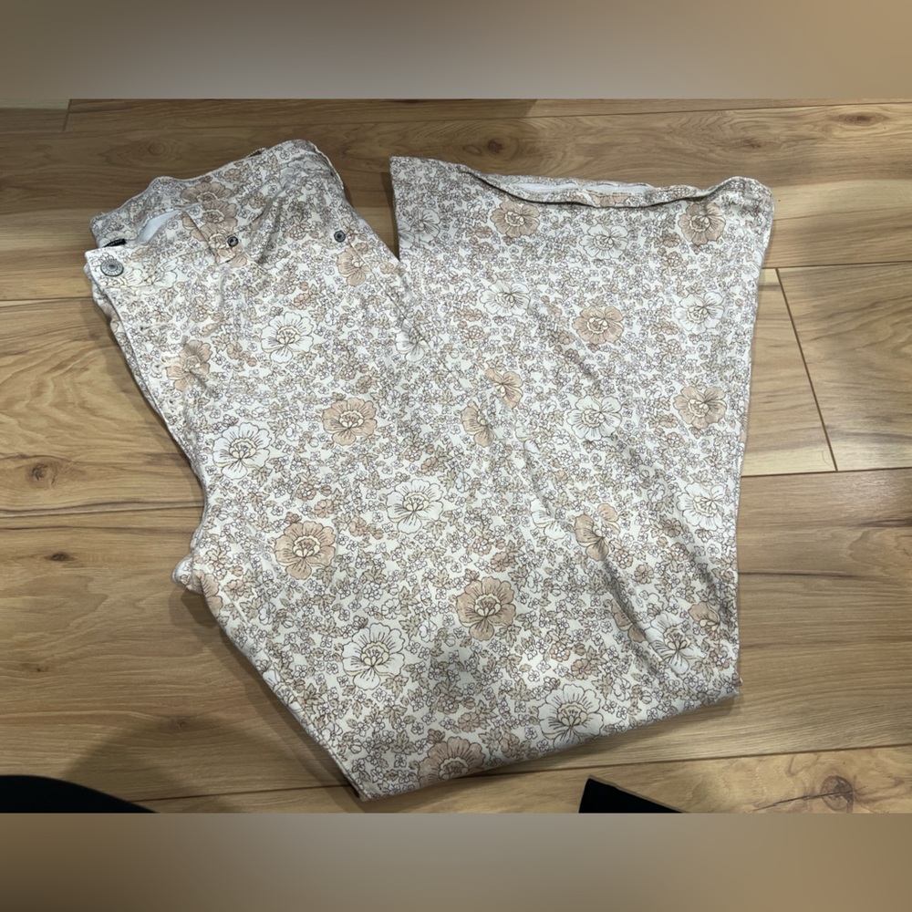 American Eagle Festival Flares